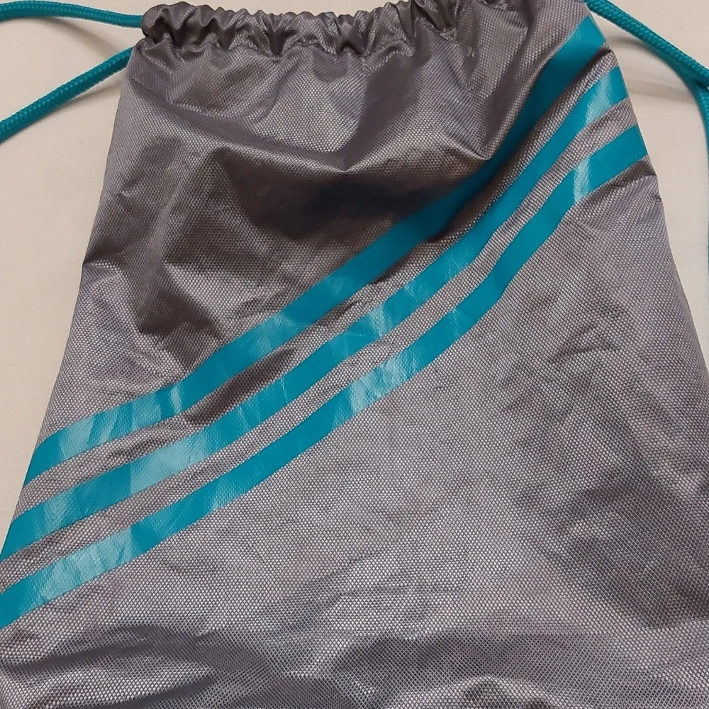 Adidas Lightweight Pink Backpack Gym Bag EUC - Picture 3 of 8